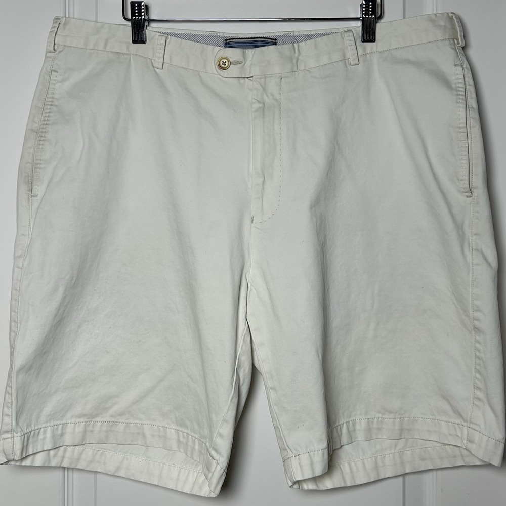 Peter Millar Pima Cotton Stone Flat Front Tailored Shorts Old Money Preppy Style